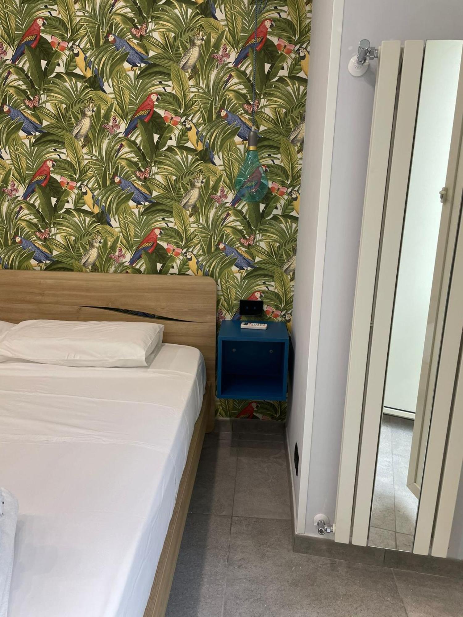 Terrazza Aragon Room And Spa Napoli Bagian luar foto