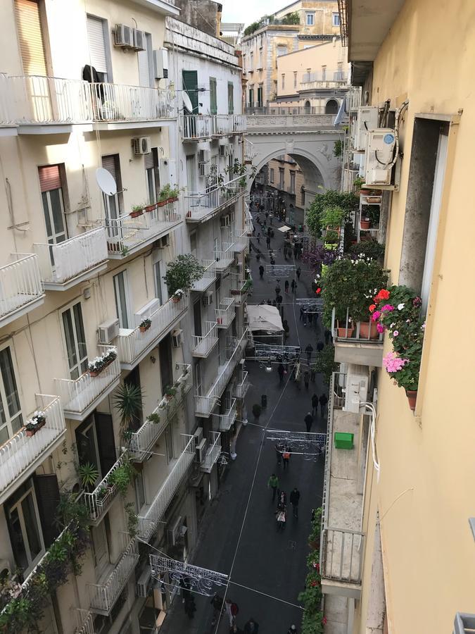 Terrazza Aragon Room And Spa Napoli Bagian luar foto