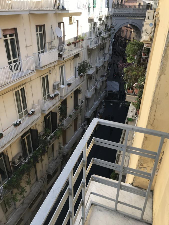 Terrazza Aragon Room And Spa Napoli Bagian luar foto