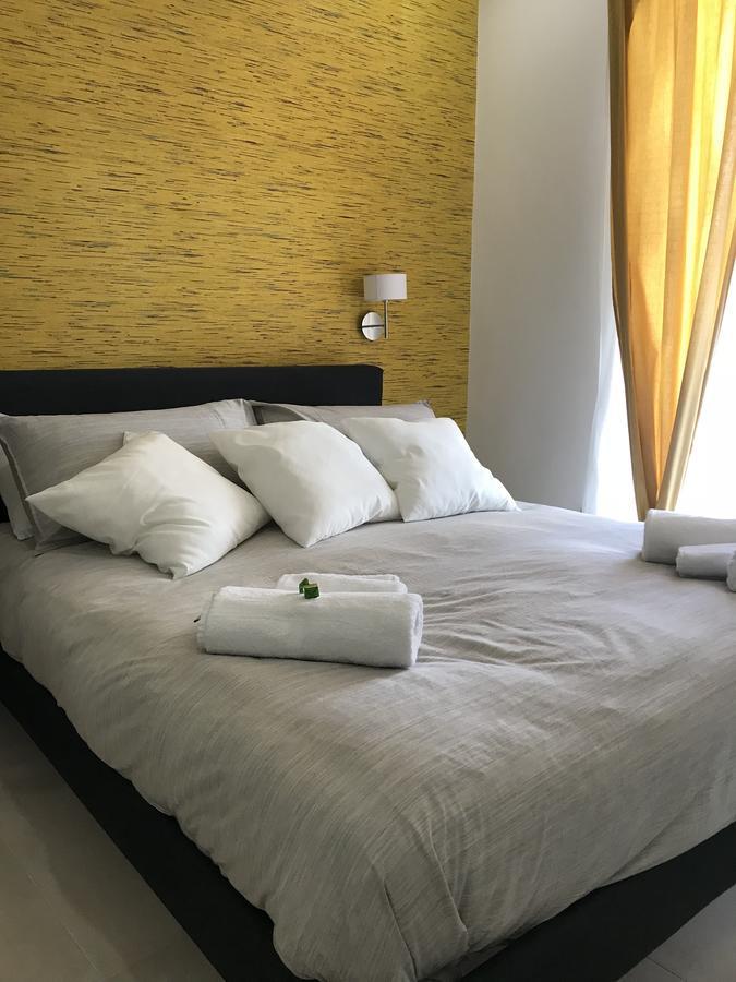 Terrazza Aragon Room And Spa Napoli Bagian luar foto